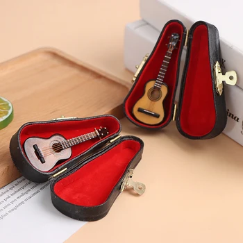 1/12 Ölçekli Bebek Müzik Aletleri Dollhouse Aksesuarları Minyatür Klasik Gitar Modeli Zanaat Oyuncak Piyano Durumda Braketi