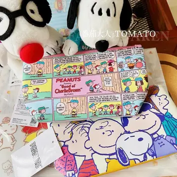 20 * 10 * 8 Cm Yeni Snoopy Sınırlı Sentetik Deri Renk Desen Bakkal Saklama Çantası Kawaii Anime Kız Taşınabilir Kozmetik Çantası Hediyeler 9