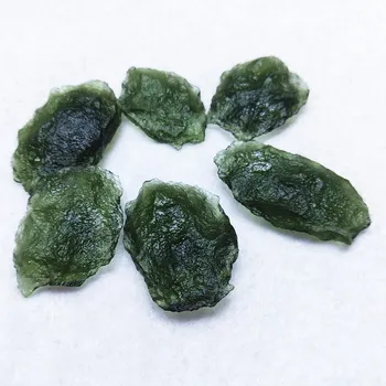 23g Yeşil cam formatte yarı değerli Taş Çek göktaşı ham kuvars kristal taş Şifa 18