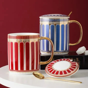 350 ml İngiliz tarzı lüks çay kahve kupalar kapaklı ve altın kaşık ofis ıçme kupalar hediye bardak 15