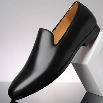 Italyan Tarzı lüks erkek ayakkabısı Slip-On Resmi Elbise deri ayakkabı Moda Yüksek Kalite Flats Loafers Büyük Boy Düğün Parti Ayakkabı 2