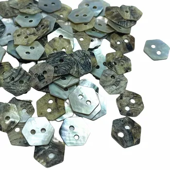 Suoja 50 Adet 11mm Kabuk Düğmesi Altıgen 2 Delikli Düğmeler Konfeksiyon İşleme Düğmeleri Ceket Kazak Dikiş Aksesuarı 13
