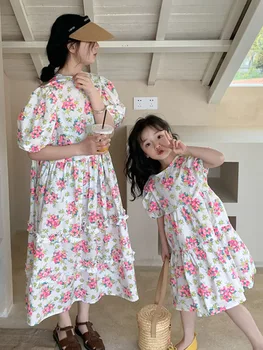 Çocuk Elbise 2022 Yaz Yeni Ebeveyn-çocuk Çiçek Elbise Kore Versiyonu Kız Etek eşleşen aile kıyafetleri